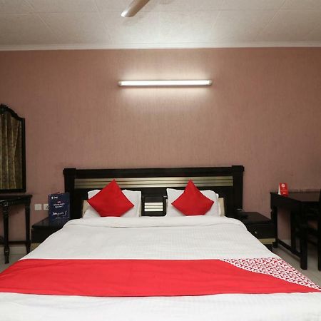 Oyo 24672 Bharat Guest House Delhi  Eksteriør billede