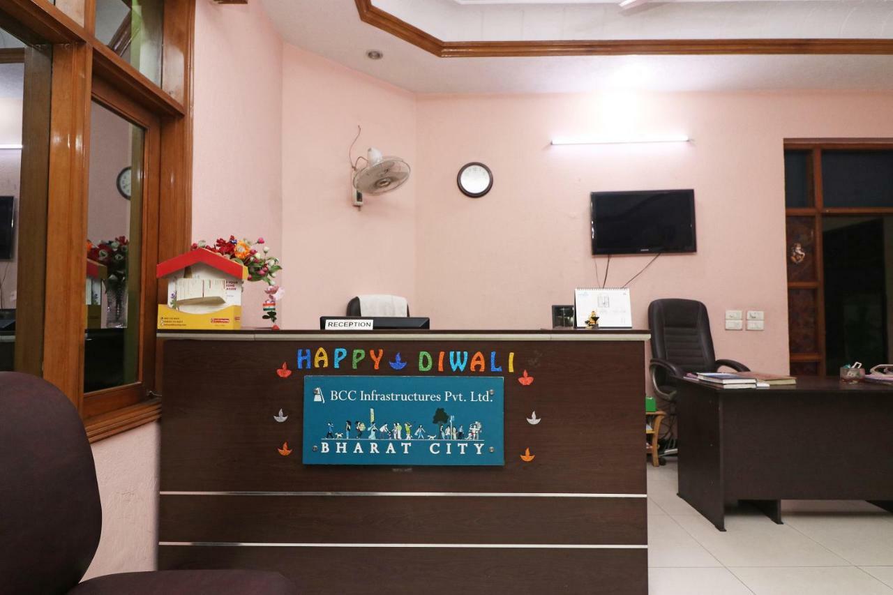 Oyo 24672 Bharat Guest House Delhi  Eksteriør billede