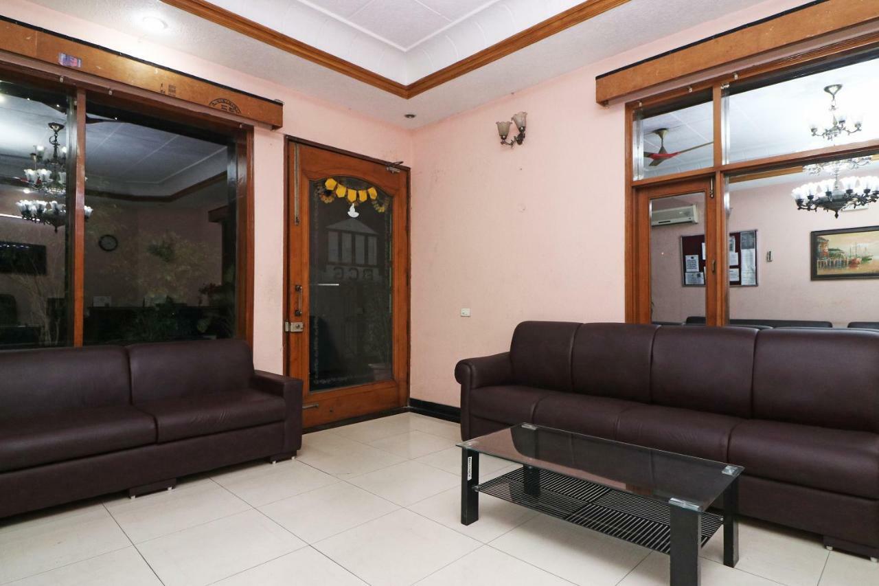 Oyo 24672 Bharat Guest House Delhi  Eksteriør billede